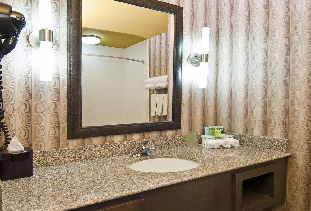 Holiday Inn Express Hotel & Suites Olive Branch By Ihg Luaran gambar
